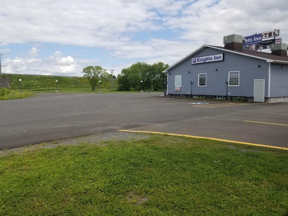 Knights Inn Woodstock Exterior photo